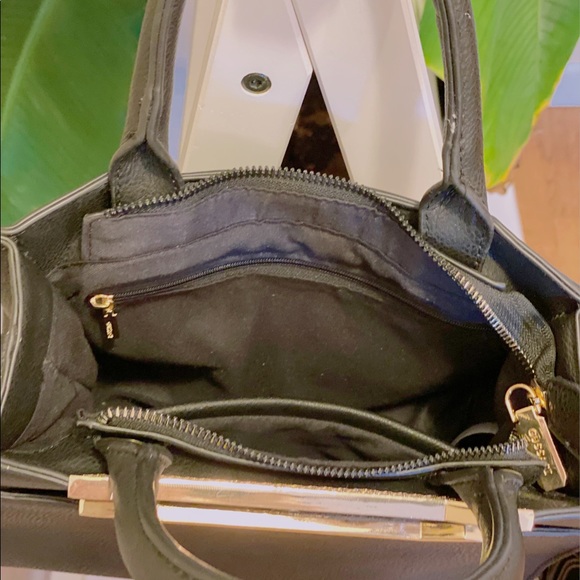 Black Gussaci Handbag - Picture 2 of 2